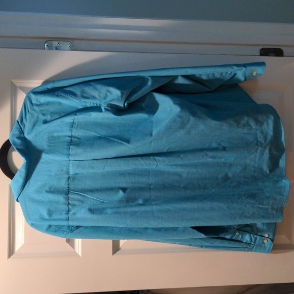 Men's Dress Shirt - Picture 3 of 3
